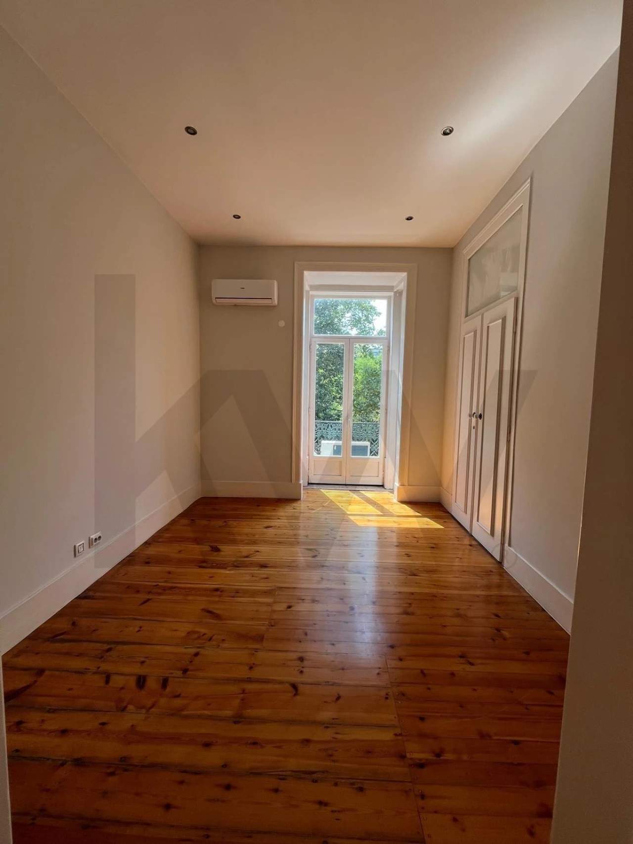 Escritório para Arrendamento em Santo António Foto 3