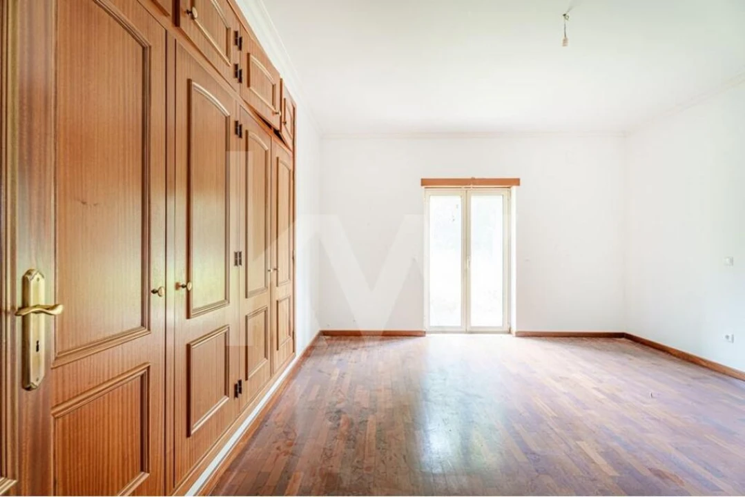 Moradia T5 para Venda em Fatima Foto 11