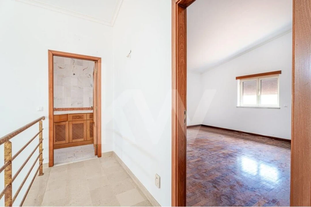 Moradia T5 para Venda em Fatima Foto 15