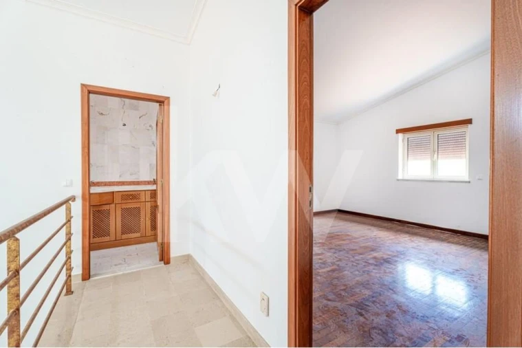 Moradia T5 para Venda em Fatima Foto 15