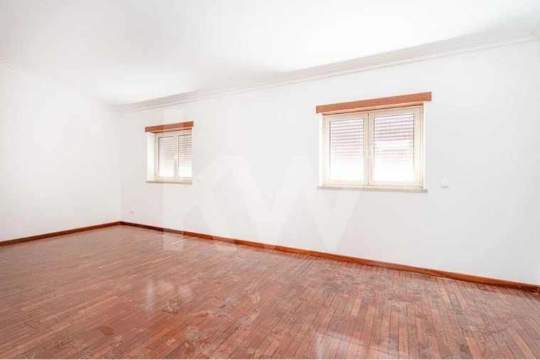 Moradia T5 para Venda em Fatima Foto 16