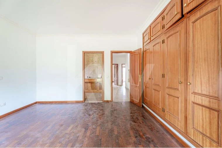 Moradia T5 para Venda em Fatima Foto 12