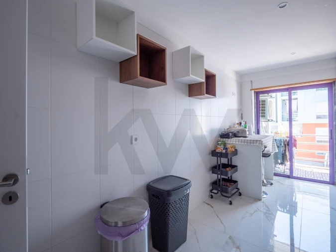 Apartamento T2 para Venda em Camarate, Unhos e Apelação Foto 19