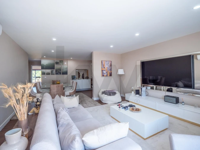 Apartamento T2 para Venda em Camarate, Unhos e Apelação Foto 1