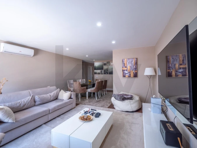 Apartamento T2 para Venda em Camarate, Unhos e Apelação Foto 4