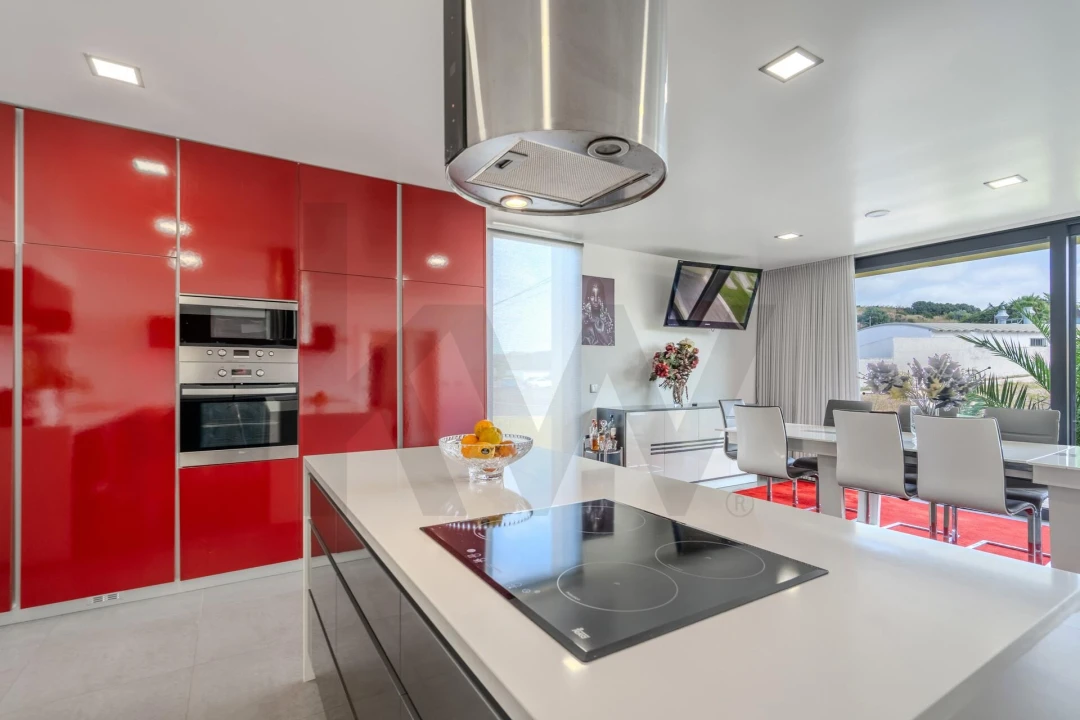 Moradia T4 para Venda em Santa Maria, São Pedro e Matacães Foto 11