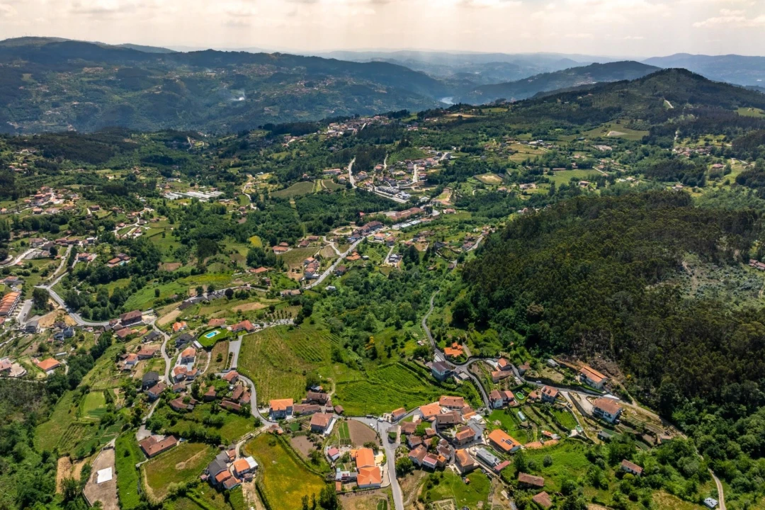 Moradia T4 para Venda em Penhalonga e Paços de Gaiolo Foto 17