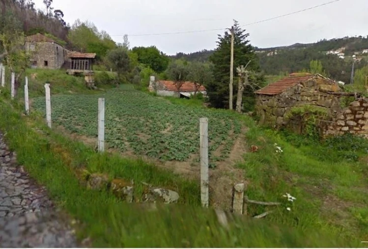 Moradia T4 para Venda em Penhalonga e Paços de Gaiolo Foto 8