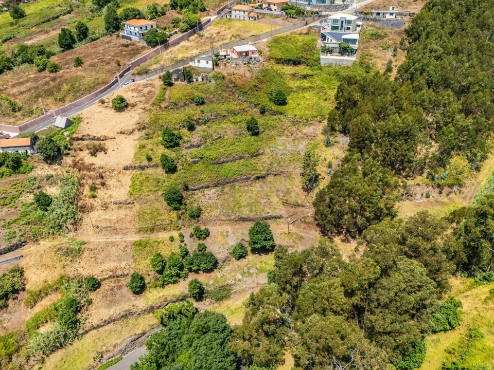 Moradia T1 para Venda em Estreito da Calheta Foto 16