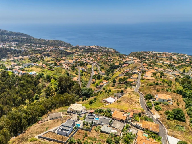 Moradia T1 para Venda em Estreito da Calheta Foto 12