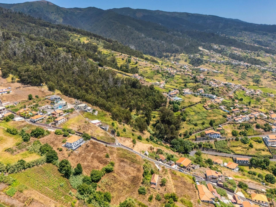 Moradia T1 para Venda em Estreito da Calheta Foto 8