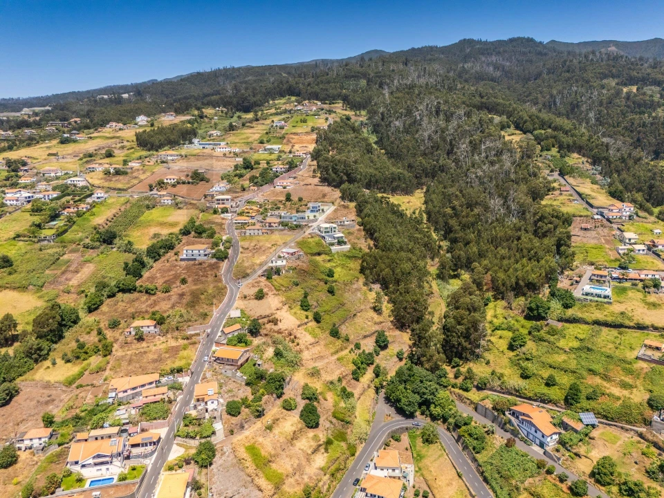 Moradia T1 para Venda em Estreito da Calheta Foto 10