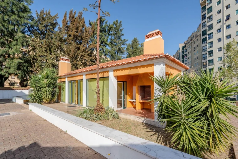 Moradia T5 para Venda em Marvila Foto 17