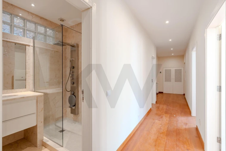 Moradia T5 para Venda em Marvila Foto 7