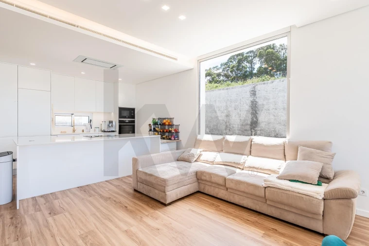 Moradia T3 para Venda em Caniço Foto 39