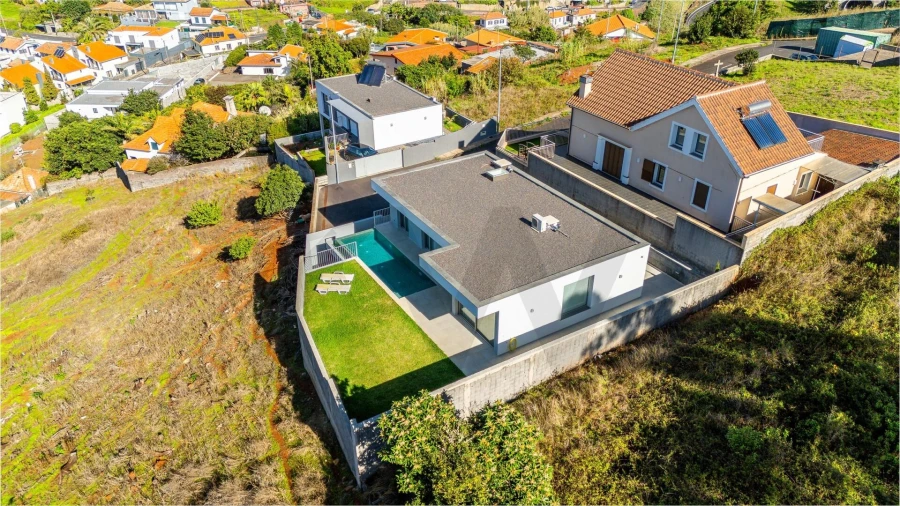 Moradia T3 para Venda em Caniço Foto 55