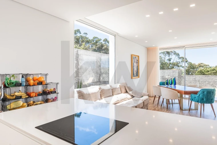 Moradia T3 para Venda em Caniço Foto 7