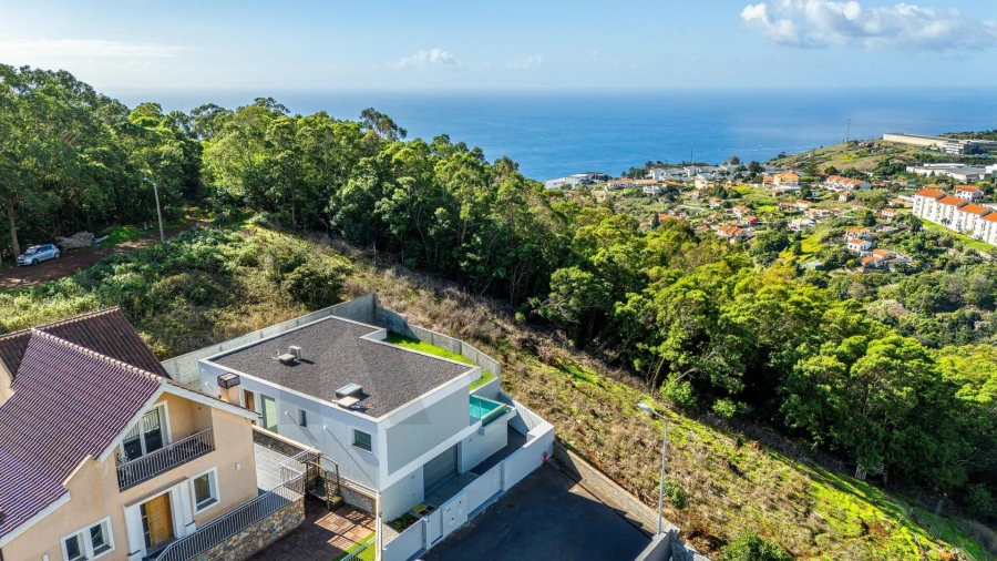 Moradia T3 para Venda em Caniço Foto 60