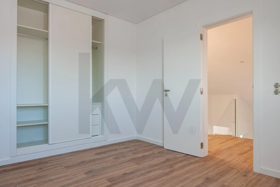 Moradia T3 para Venda em Faro do Alentejo Foto 38