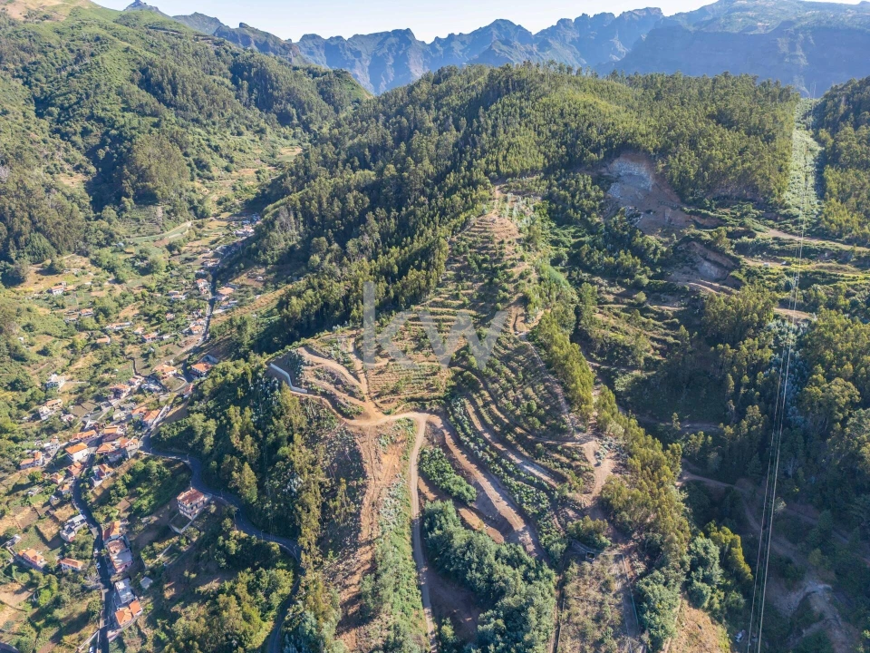 Terreno para Venda em Jardim da Serra Foto 4