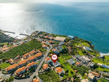 Moradia T5 para Venda em Arco da Calheta