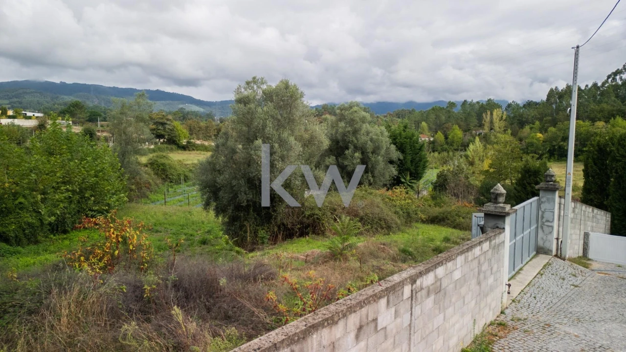 Terreno para Venda em Águas Santas e Moure Foto 3