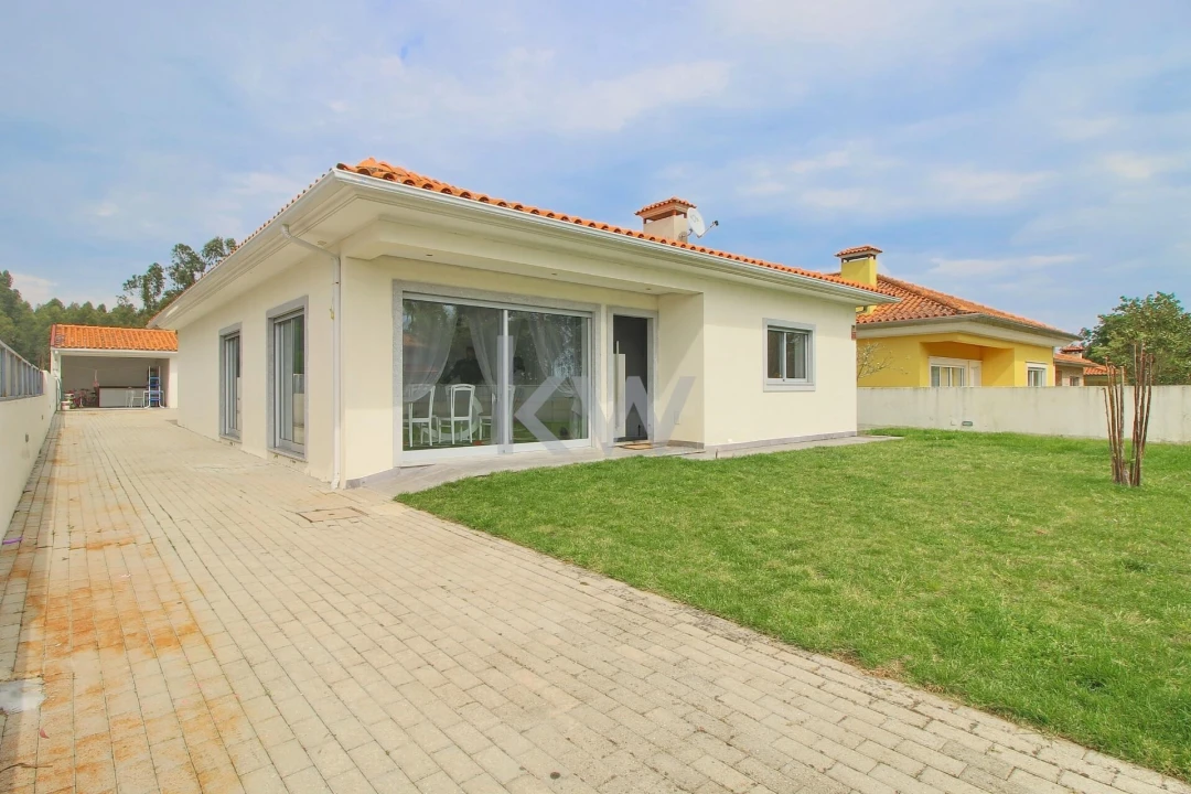 Moradia T3 para Venda em Oliveirinha Foto 38