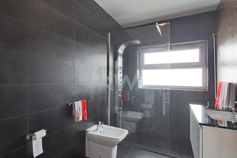 Moradia T3 para Venda em Oliveirinha Foto 31