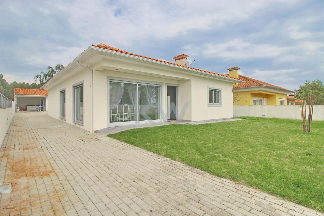 Moradia T3 para Venda em Oliveirinha Foto 37