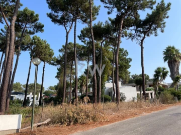 Terreno para Venda em Charneca de Caparica e Sobreda