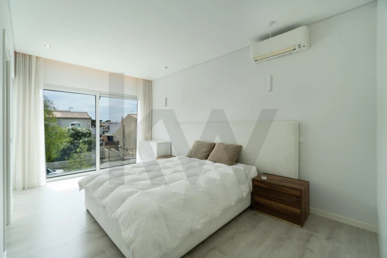 Moradia T5 para Venda em Faro (Sé e São Pedro) Foto 41