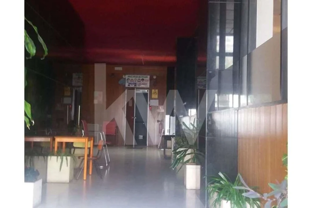 Armazém para Venda em Agualva e Mira-Sintra Foto 3