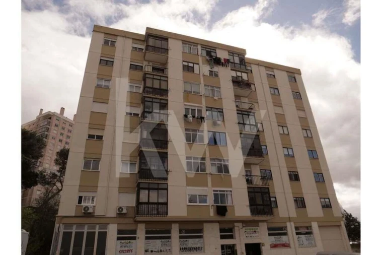 Armazém para Venda em Agualva e Mira-Sintra Foto 2