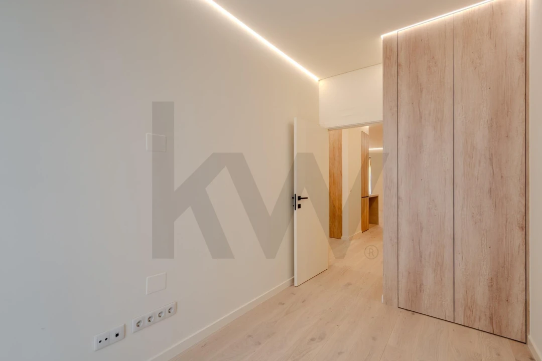 Apartamento T2 para Venda em Misericórdia Foto 3