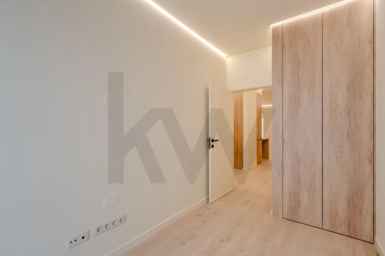 Apartamento T2 para Venda em Misericórdia Foto 3
