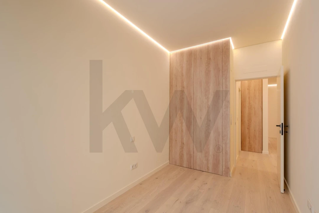 Apartamento T2 para Venda em Misericórdia Foto 7