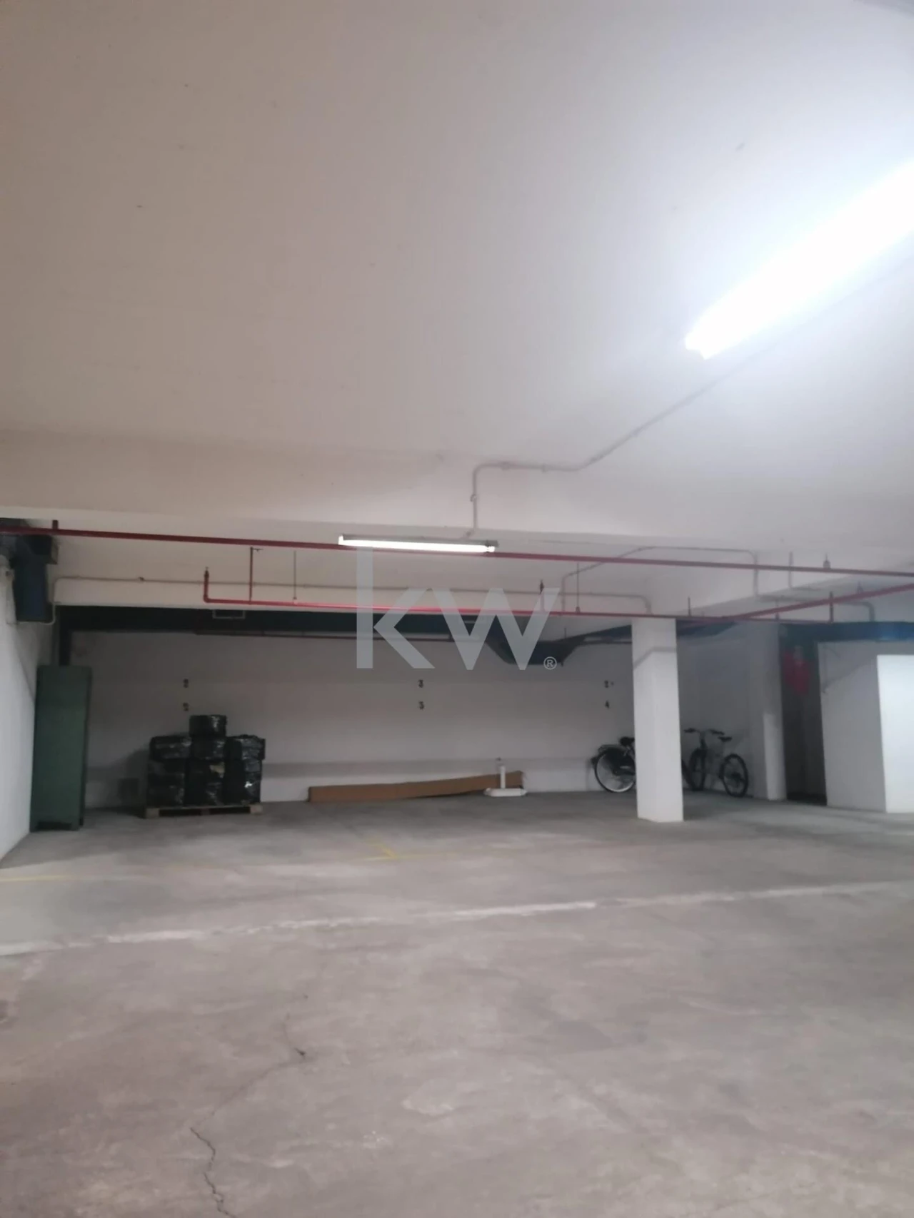Negócio para Venda em Campolide Foto 1