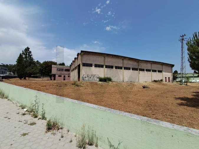 Armazém para Venda em Serzedo e Perosinho Foto 31