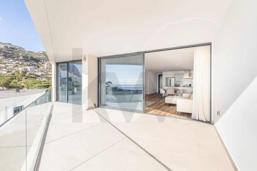 Apartamento T3 para Venda em Camara de Lobos Foto 8
