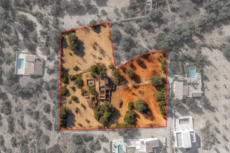 Prédio para Venda em Santa Barbara de Nexe Foto 2