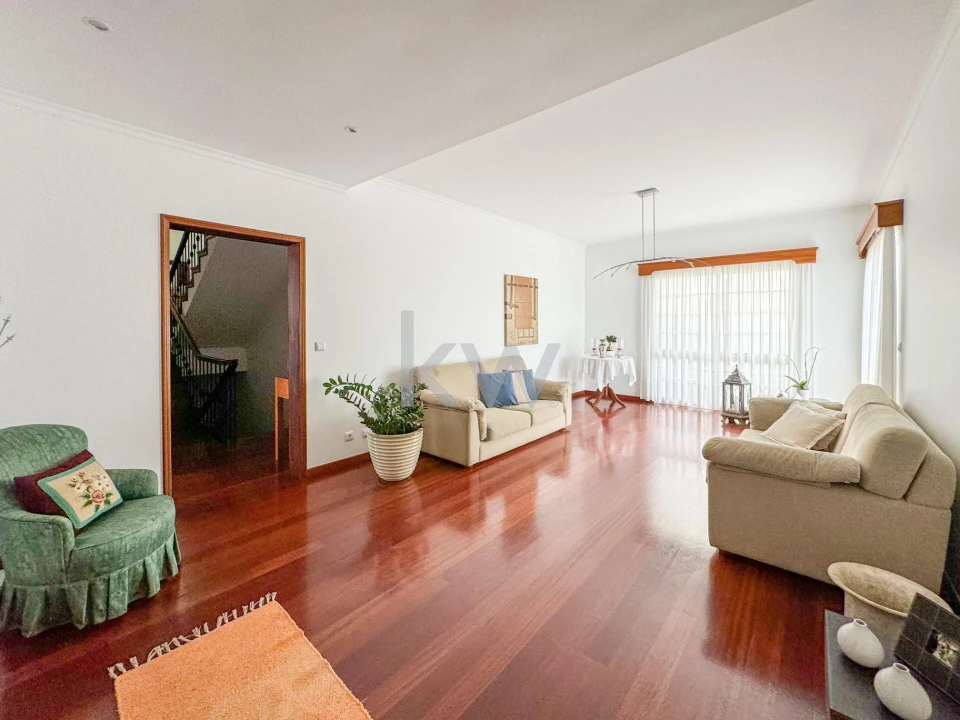 Moradia T3 para Venda em Camara de Lobos Foto 31