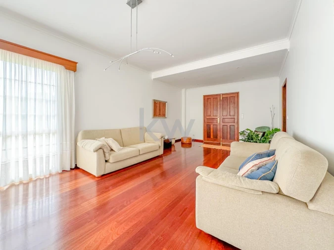 Moradia T3 para Venda em Camara de Lobos Foto 33