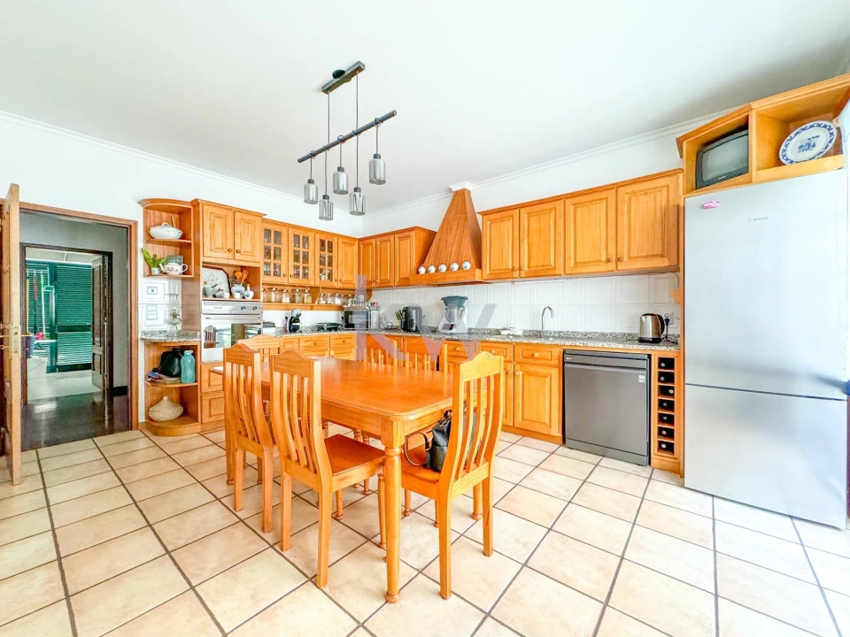 Moradia T3 para Venda em Camara de Lobos Foto 16