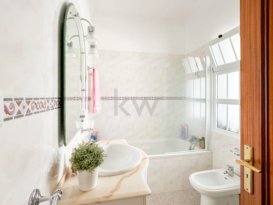 Moradia T3 para Venda em Camara de Lobos Foto 24