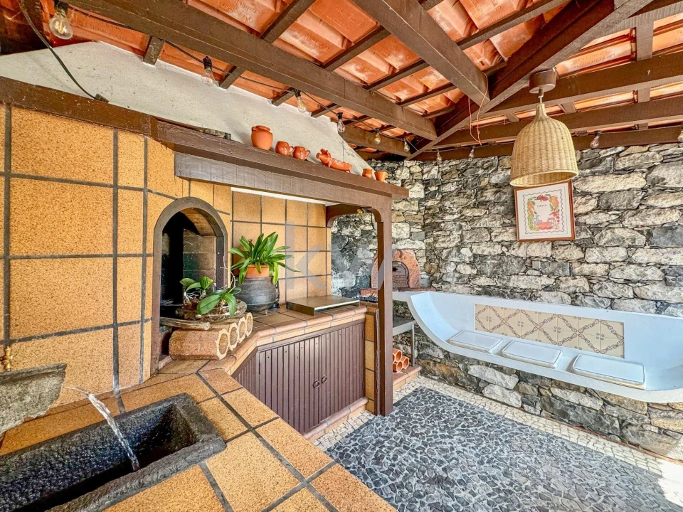 Moradia T3 para Venda em Camara de Lobos Foto 12