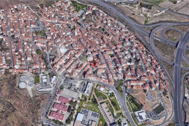 Terreno para Venda em Encosta do Sol Foto 2