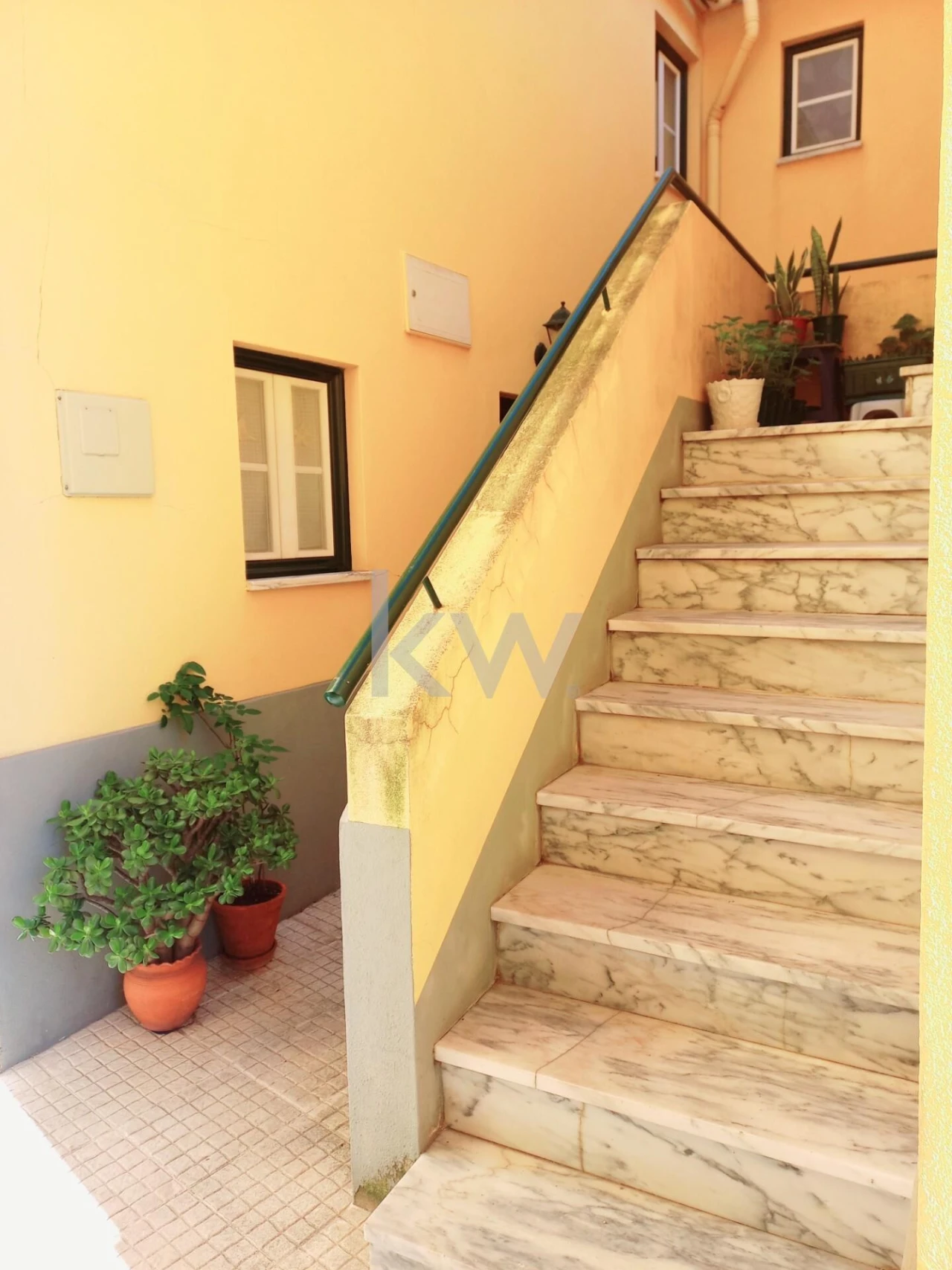 Apartamento T1 para Venda em Ajuda Foto 1