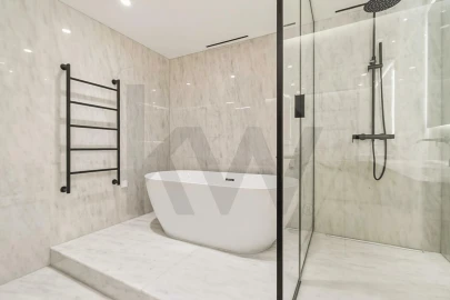 Apartamento T4 para Venda em Aldoar, Foz do Douro e Nevogilde