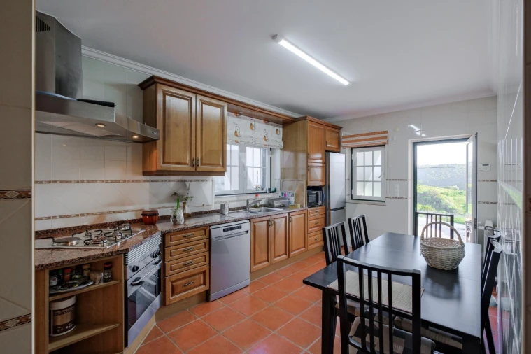 Moradia T3 para Venda em Azueira e Sobral da Abelheira Foto 24