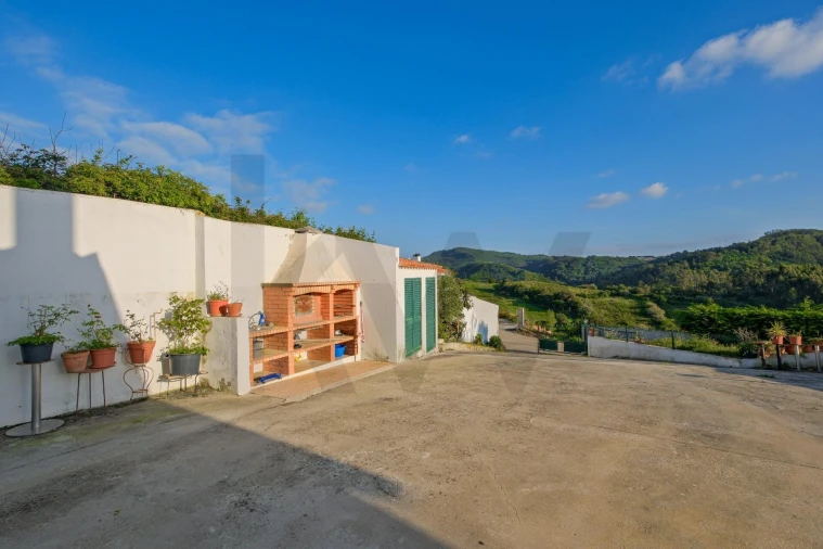 Moradia T3 para Venda em Azueira e Sobral da Abelheira Foto 11